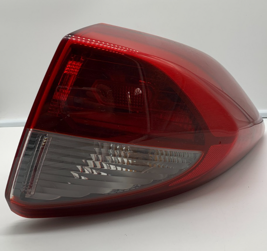 2016-2018 Hyundai Tucson Passenger Side Tail Light Taillight OEM C03B35001