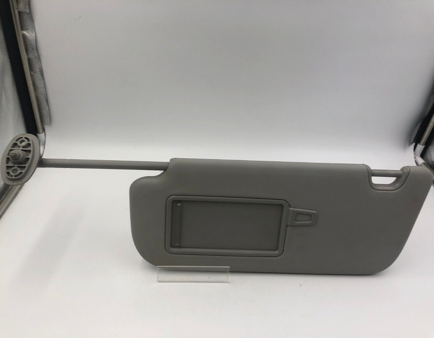 2014-2019 Kia Soul Driver Sun Visor Gray Illuminated OEM E01B18024
