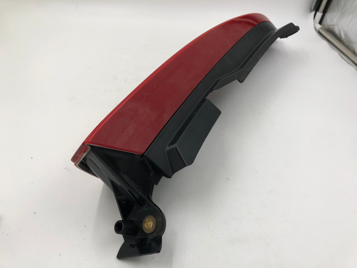 2003-2006 Volvo XC90 Driver Side Upper Tail Light Taillight OEM D03B05025