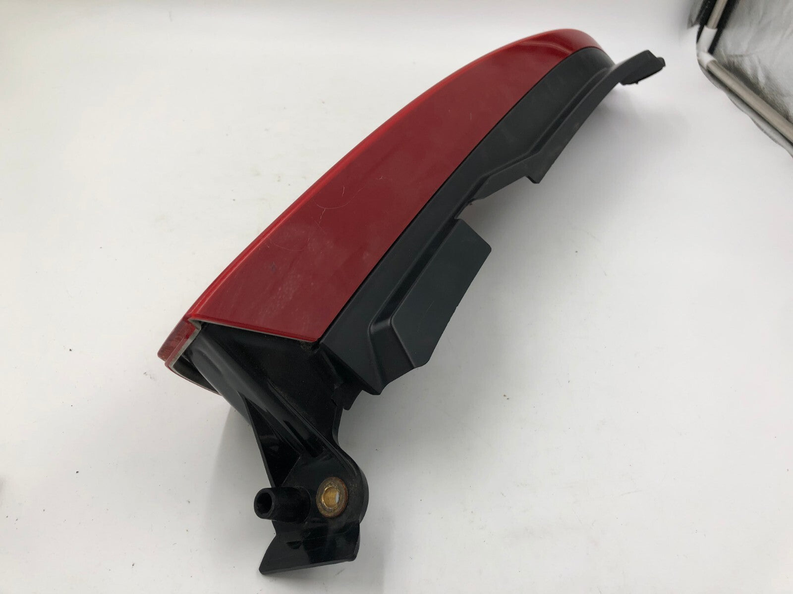 2003-2006 Volvo XC90 Driver Side Upper Tail Light Taillight OEM D03B05025