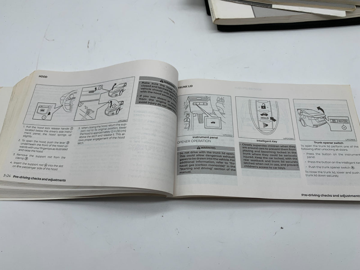 2019 Nissan Altima Sedan Owners Manual Set with Case OEM R01B25017