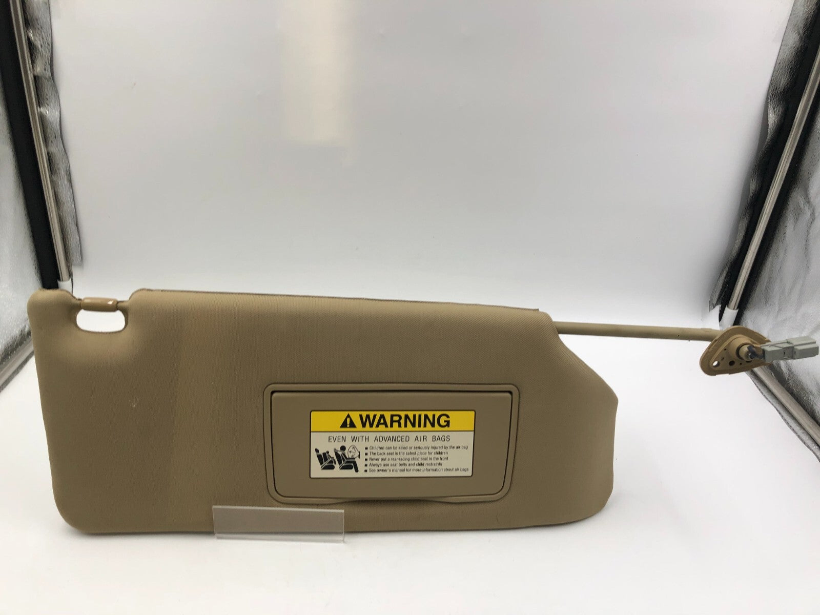 2006-2010 Honda Odyssey Passenger Sun Visor Brown Illuminated OEM C04B66001
