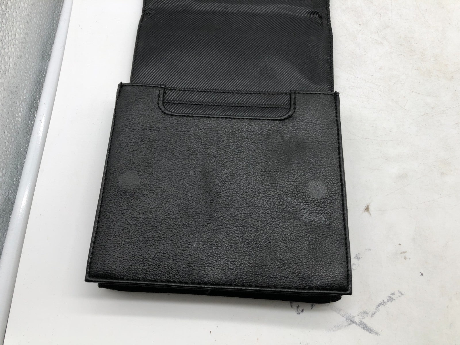 2018 Volkswagen Atlas Cross Sport Owners Manual Set with Case OEM B01B35009