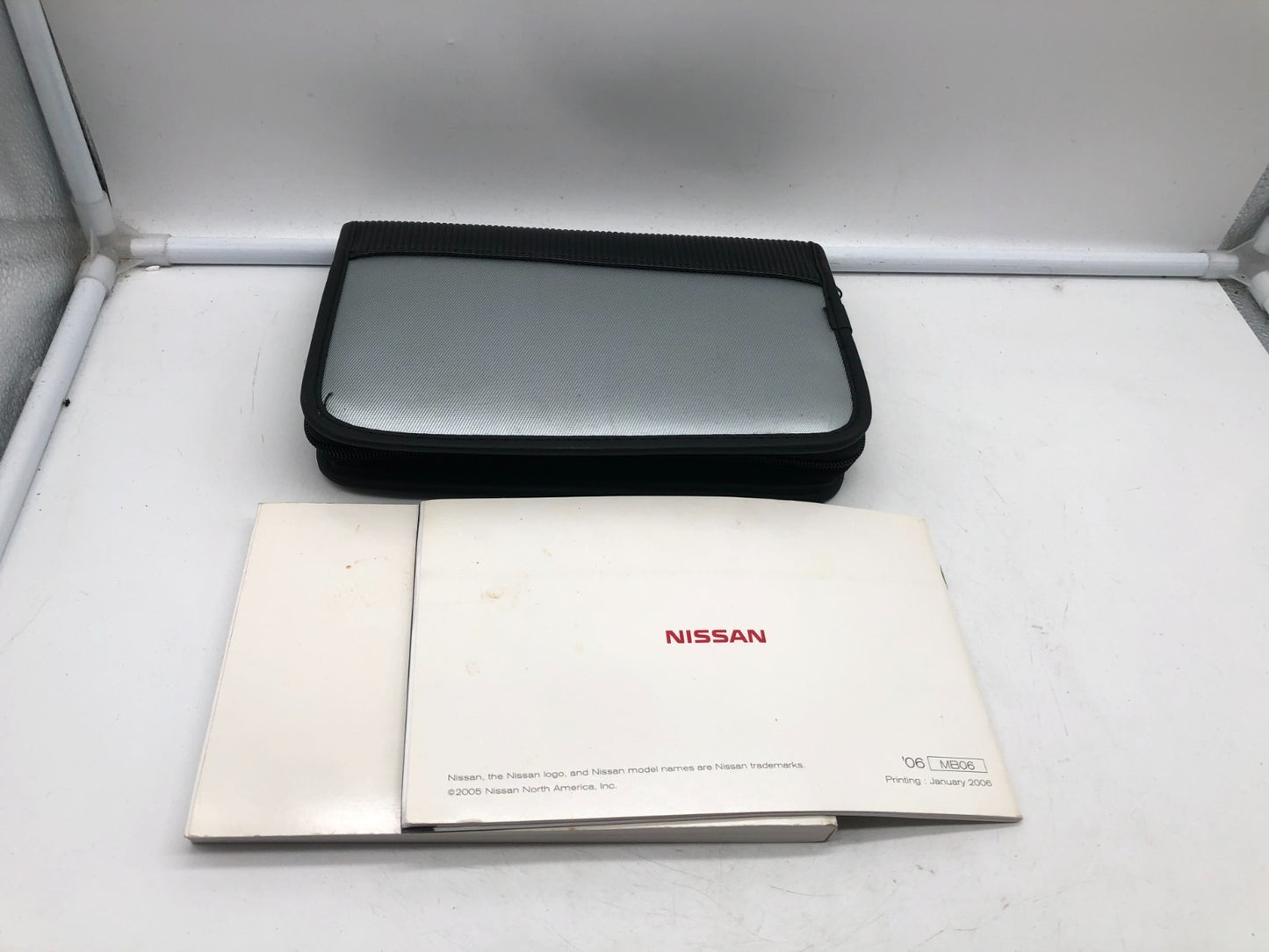 2006 Nissan Altima Owners Manual Set with Case OEM R01B14012