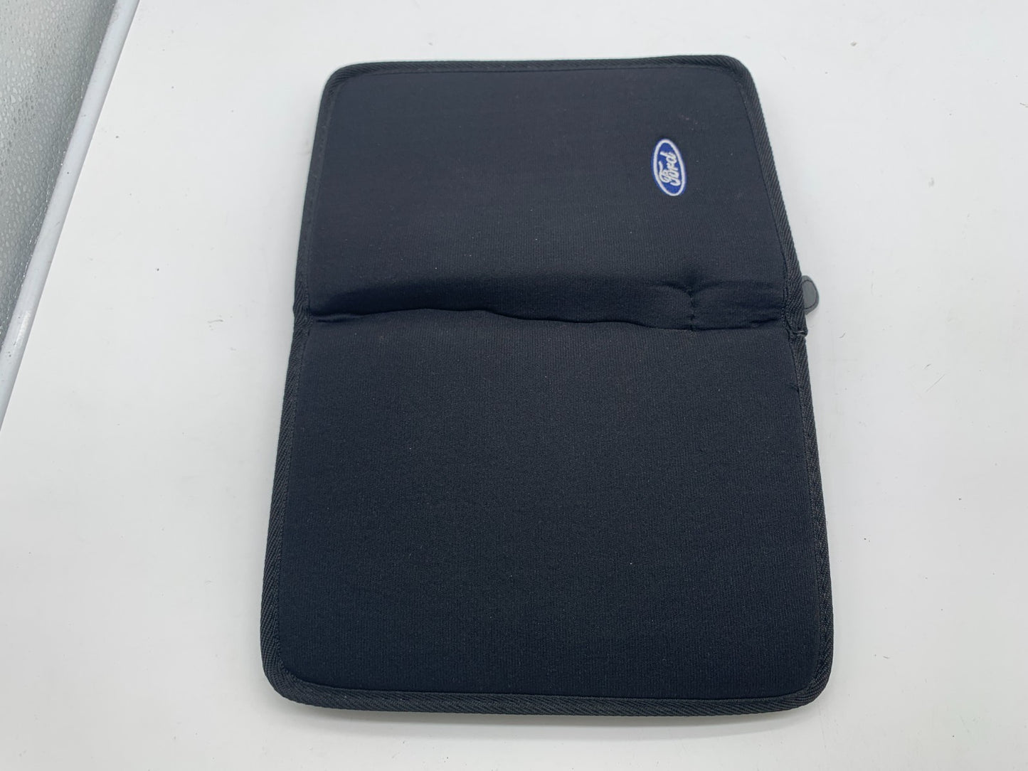 2009 Ford Fusion Owners Manual Set with Case OEM B03B12061