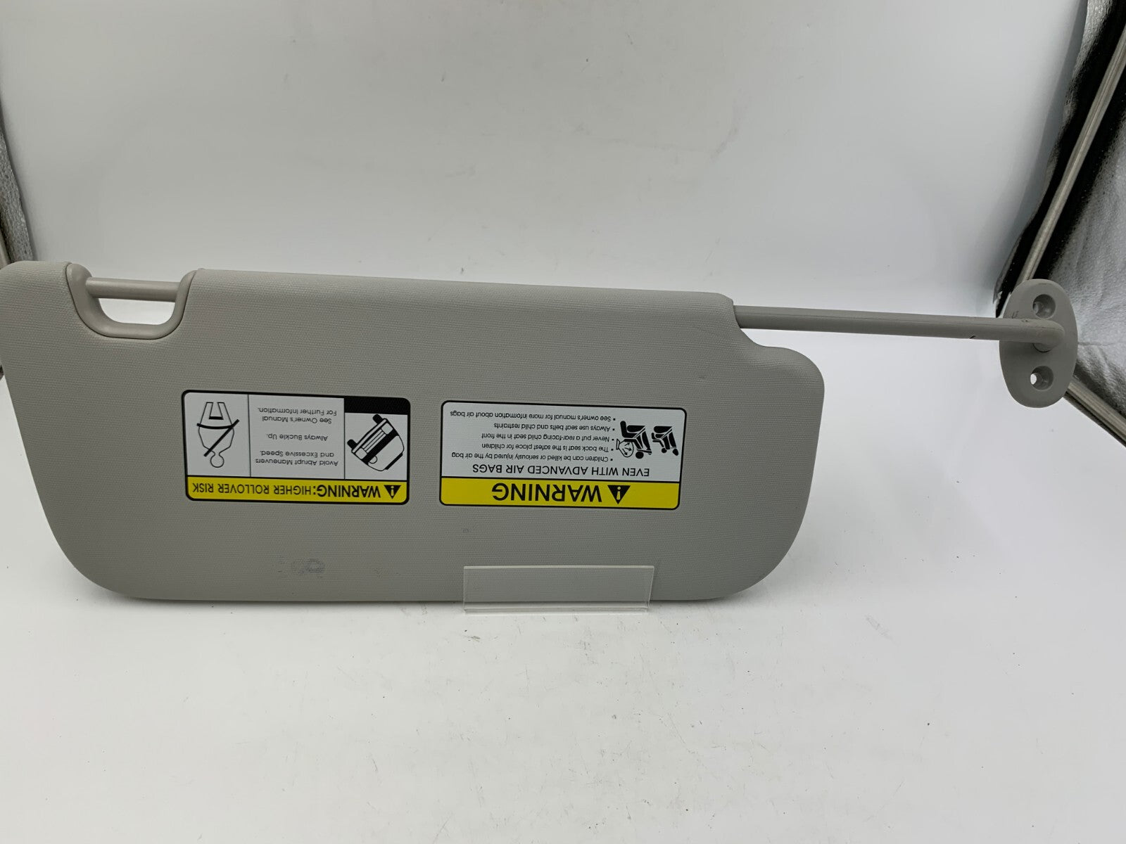 2014-2019 Kia Soul Driver Sun Visor Gray Illuminated OEM A02B33038