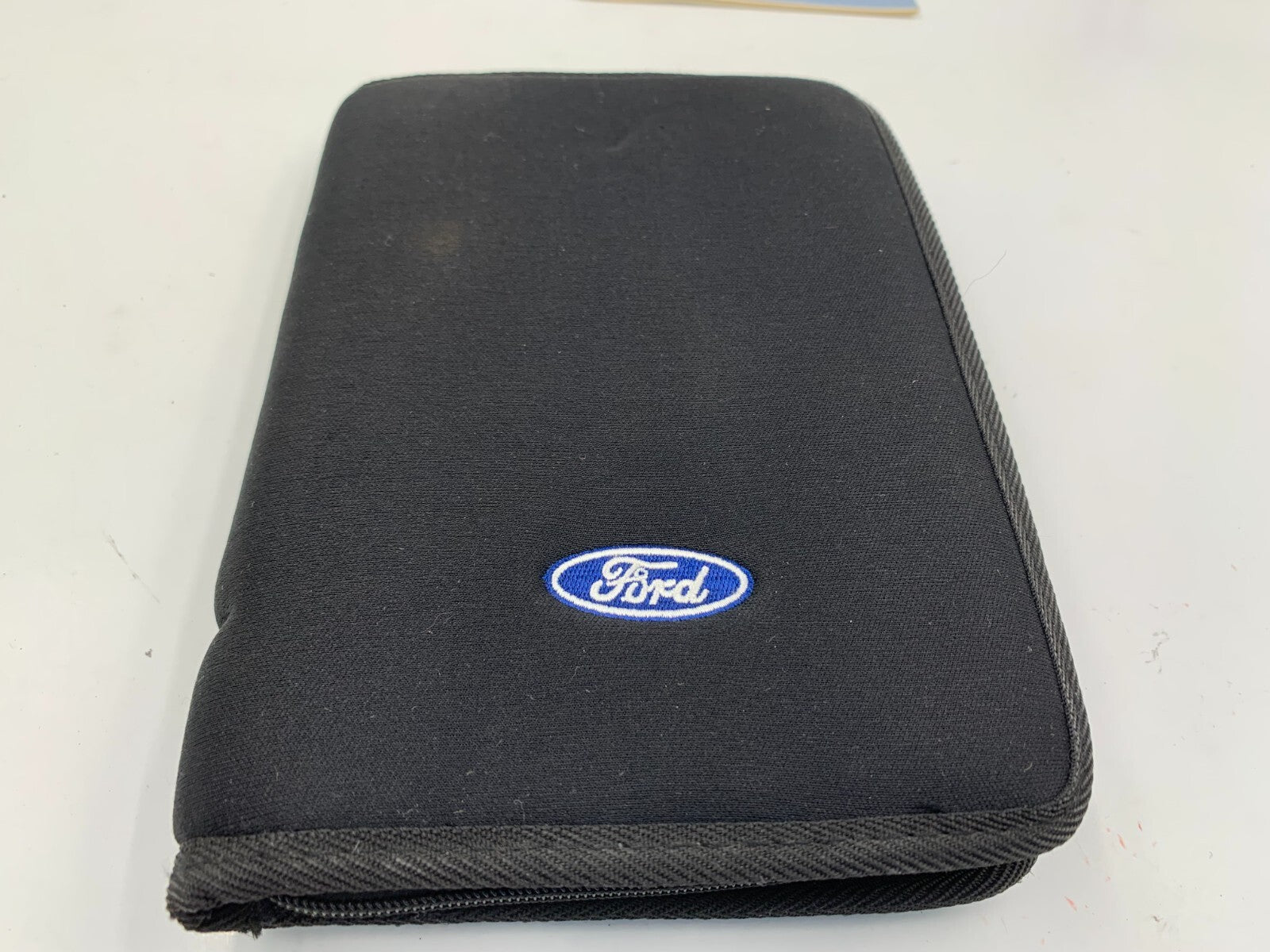 2008 Ford Taurus Owners Manual Set with Case OEM B03B20031