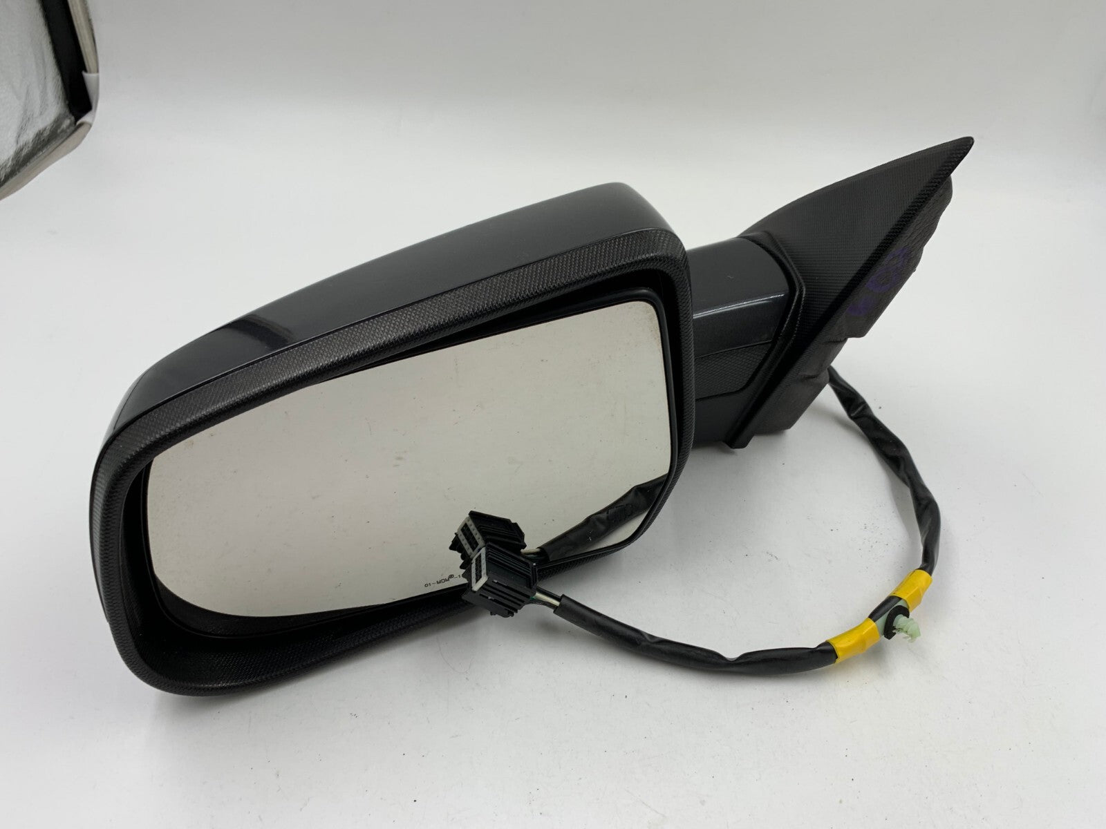 2010-2011 GMC Terrain Driver Side View Power Door Mirror Gray OEM C04B58002