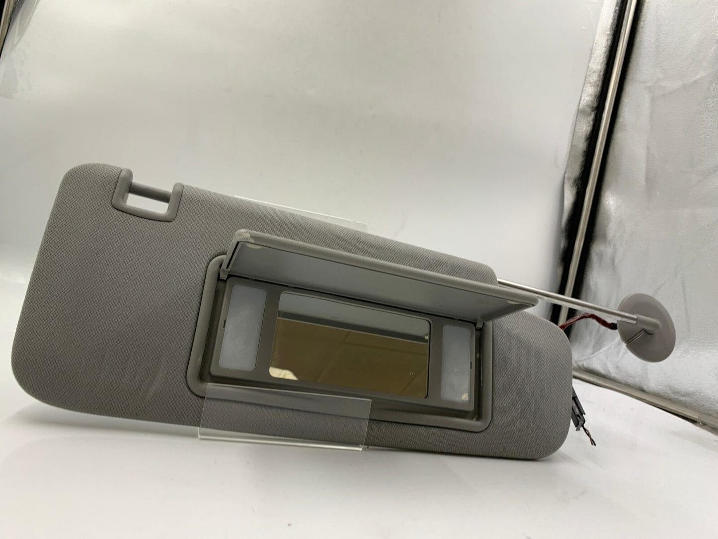 2016-2021 Chevrolet Malibu Passenger Sun Visor  Gray Illuminated OEM A01B39033
