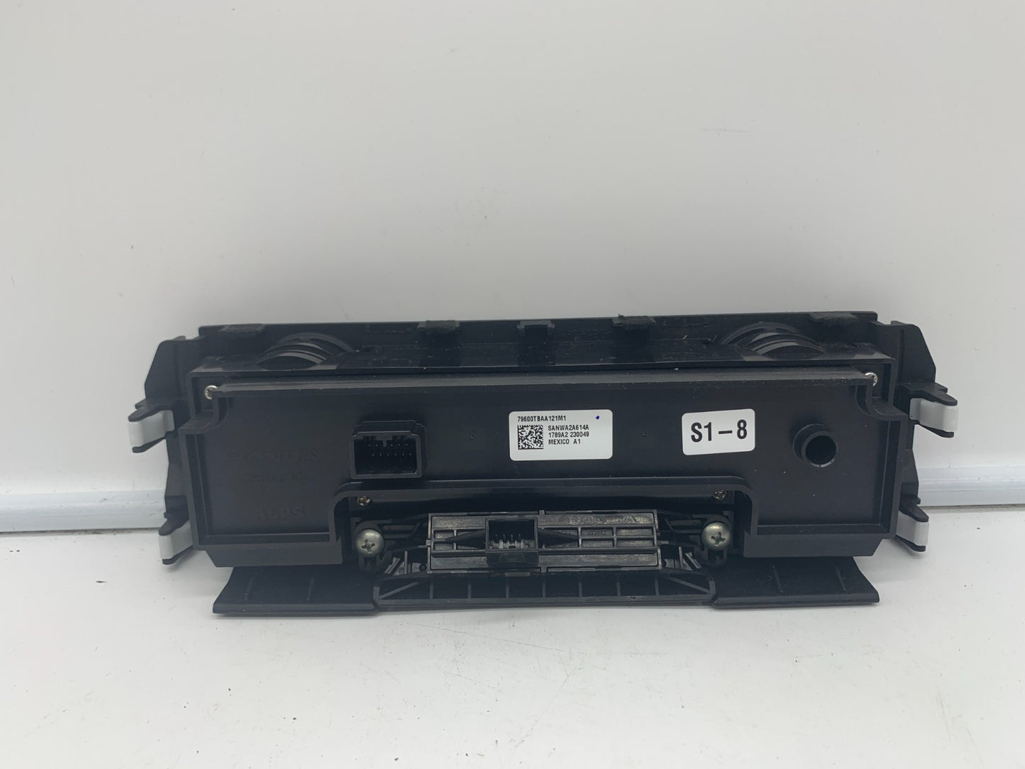 2017-2021 Honda Civic Climate Control AC Heater Unit OEM A01B35044