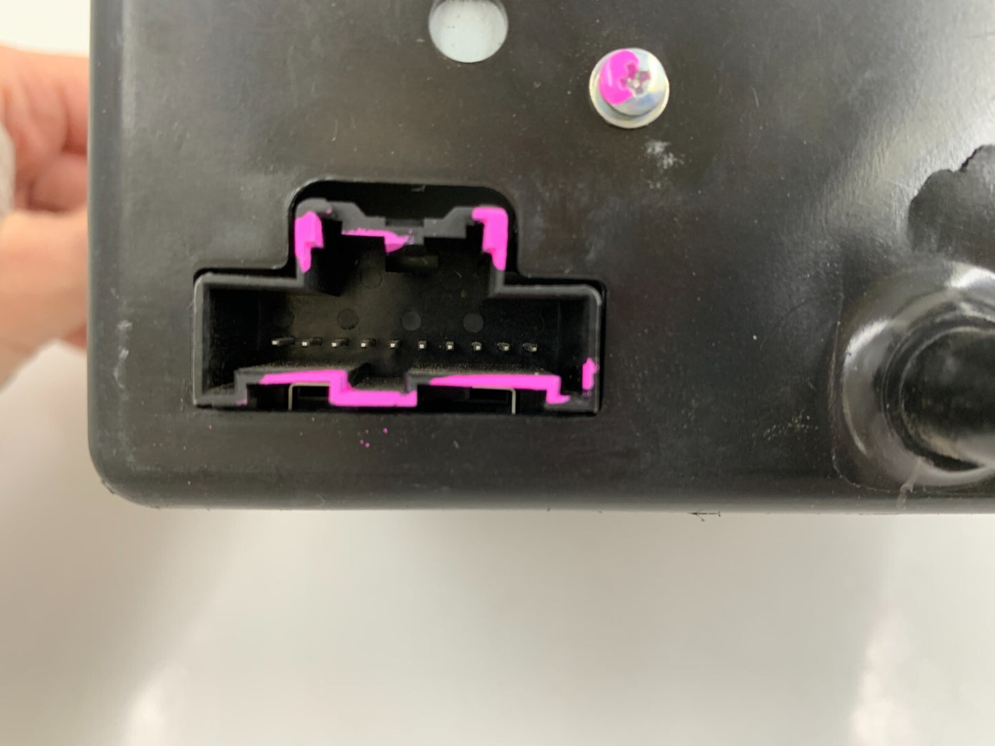 2016 Cadillac SRX AM FM CD Player Radio Receiver OEM D03B18008