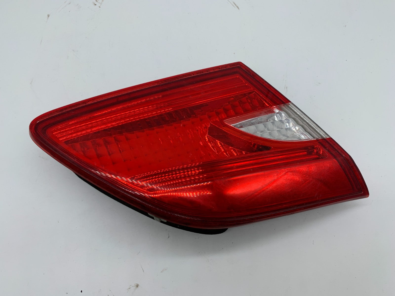 2016-2019 Nissan Sentra Driver Inner Trunk Lid Tail Light OEM D02B70014
