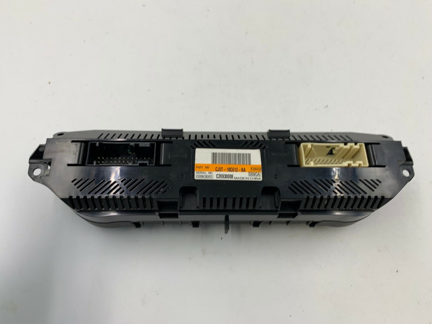 2013-2015 Ford Escape AC Heater Climate Control Unit OEM B02B26002