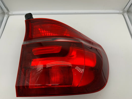 2011-2013 BMW X5 X5M Passenger Side Tail Light Taillight OEM E01B64003