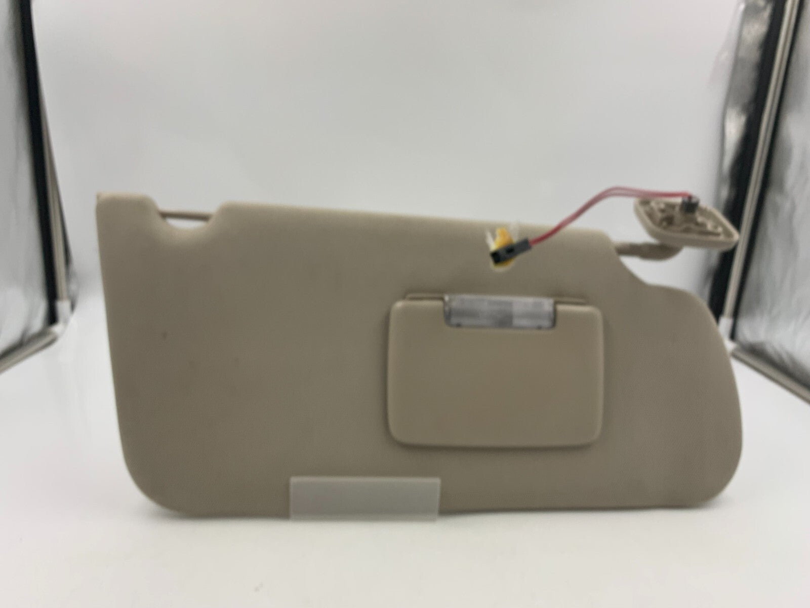 2009-2012 Ford Flex Passenger Sun Visor Sunvisor Gray Illuminated OEM E02B38081