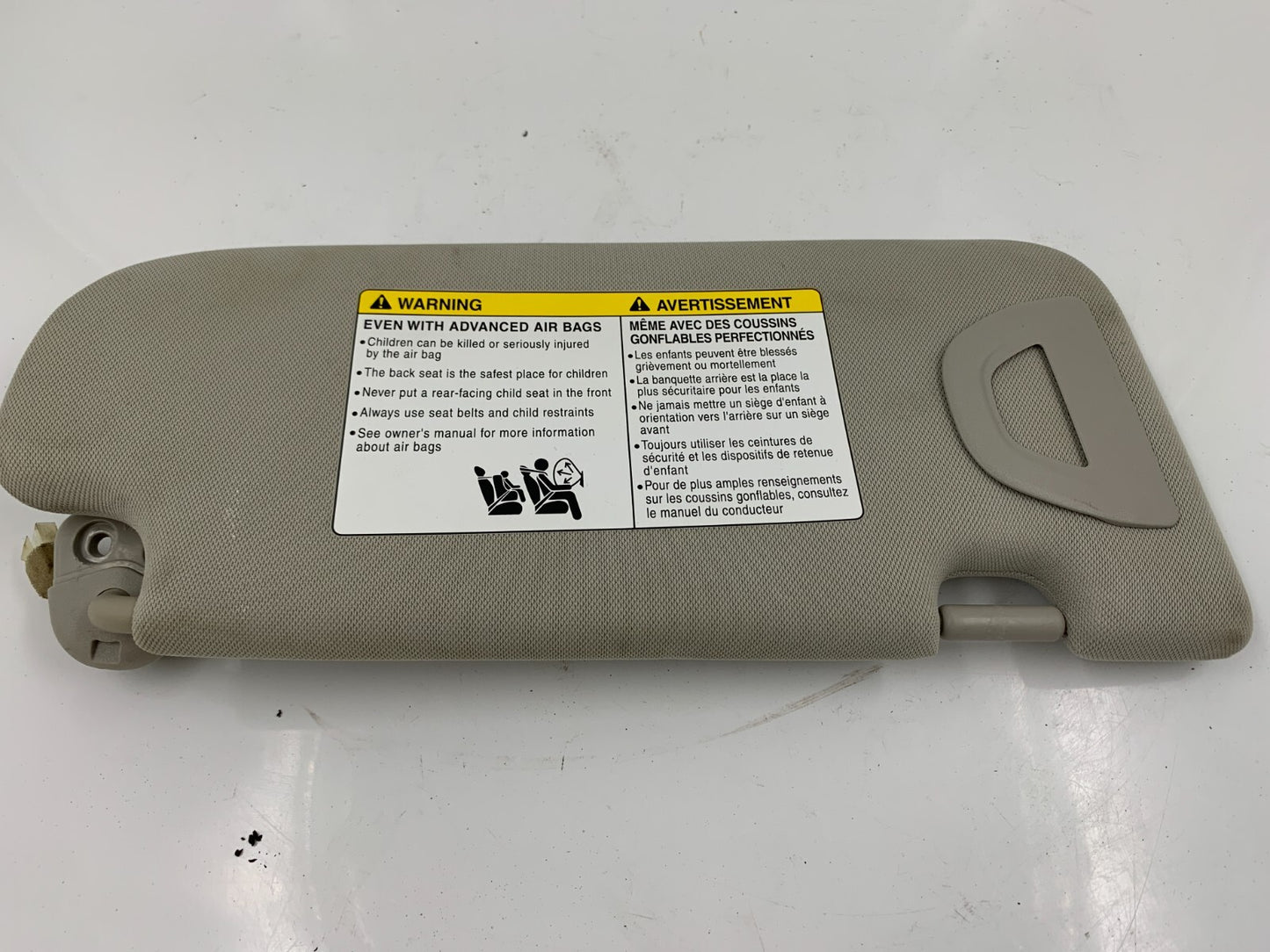 2005-2006 Lexus ES330 Driver Sun Visor Gray Illumination OEM D03B54034