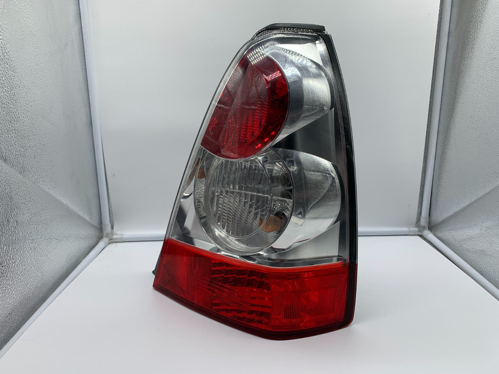 2006-2008 Subaru Forester Passenger Side Tail Light Taillight OEM B03B31036