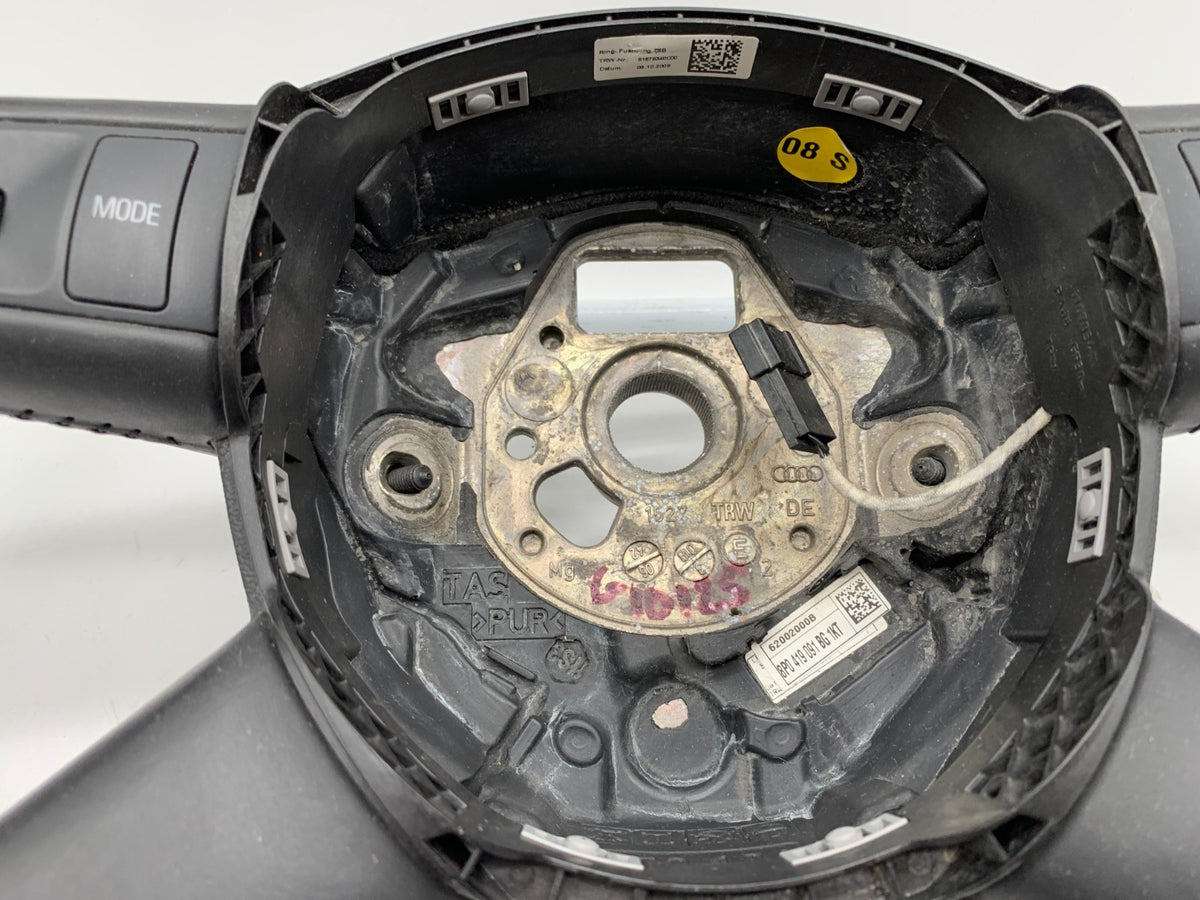 2004-2007 Audi A4 Steering Wheel Assembly Without Airbag OEM C01B09007