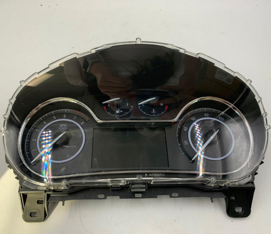2015 Buick Regal Speedometer Instrument Cluster 29,330 Miles OEM A04B16035