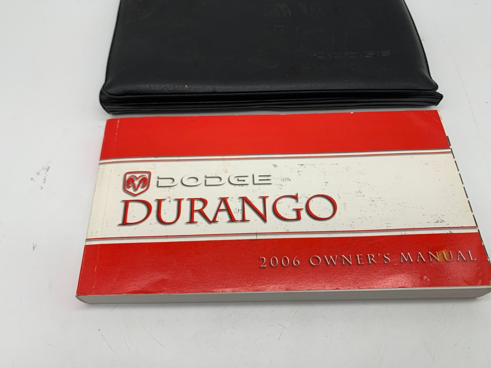 2006 Dodge Durango Owners Manual Set with Case OEM B03B32029