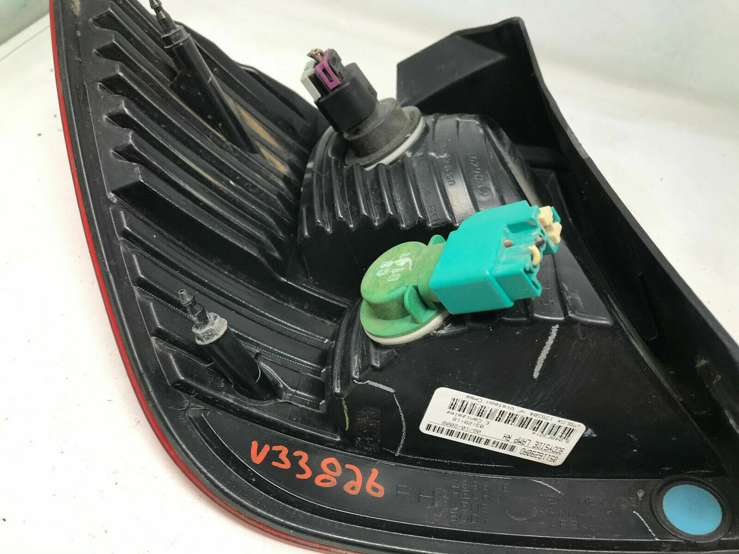 2009-2011 Dodge Journey Passenger Side Tail Light Taillight OEM B02B09080