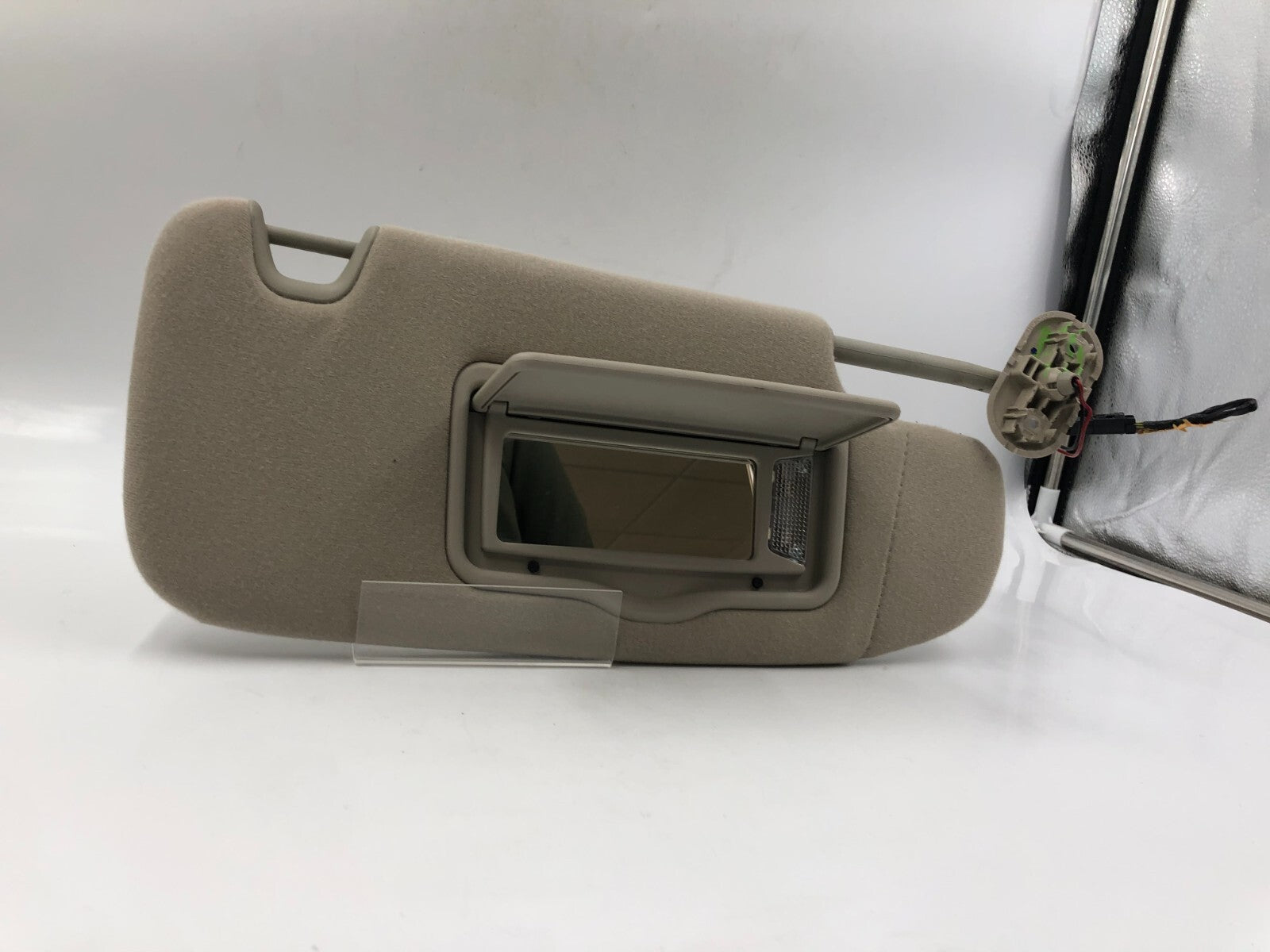 2006-2009 Mercury Milan Passenger Sun Visor Gray Illumination OEM C04B03002