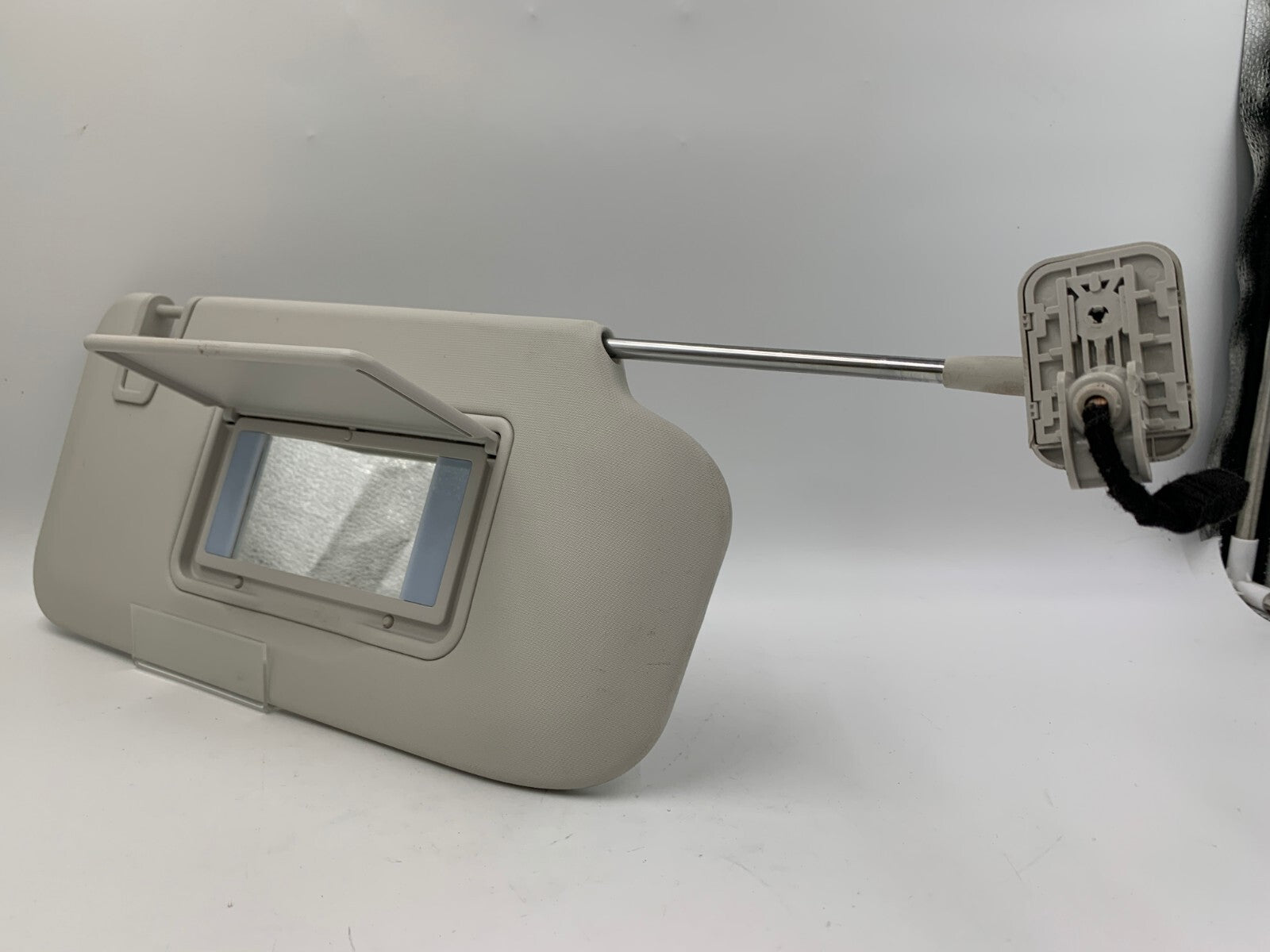 2021-2022 Ford Bronco Sport Passenger Sun Visor Ivory Illuminated OEM A02B18048