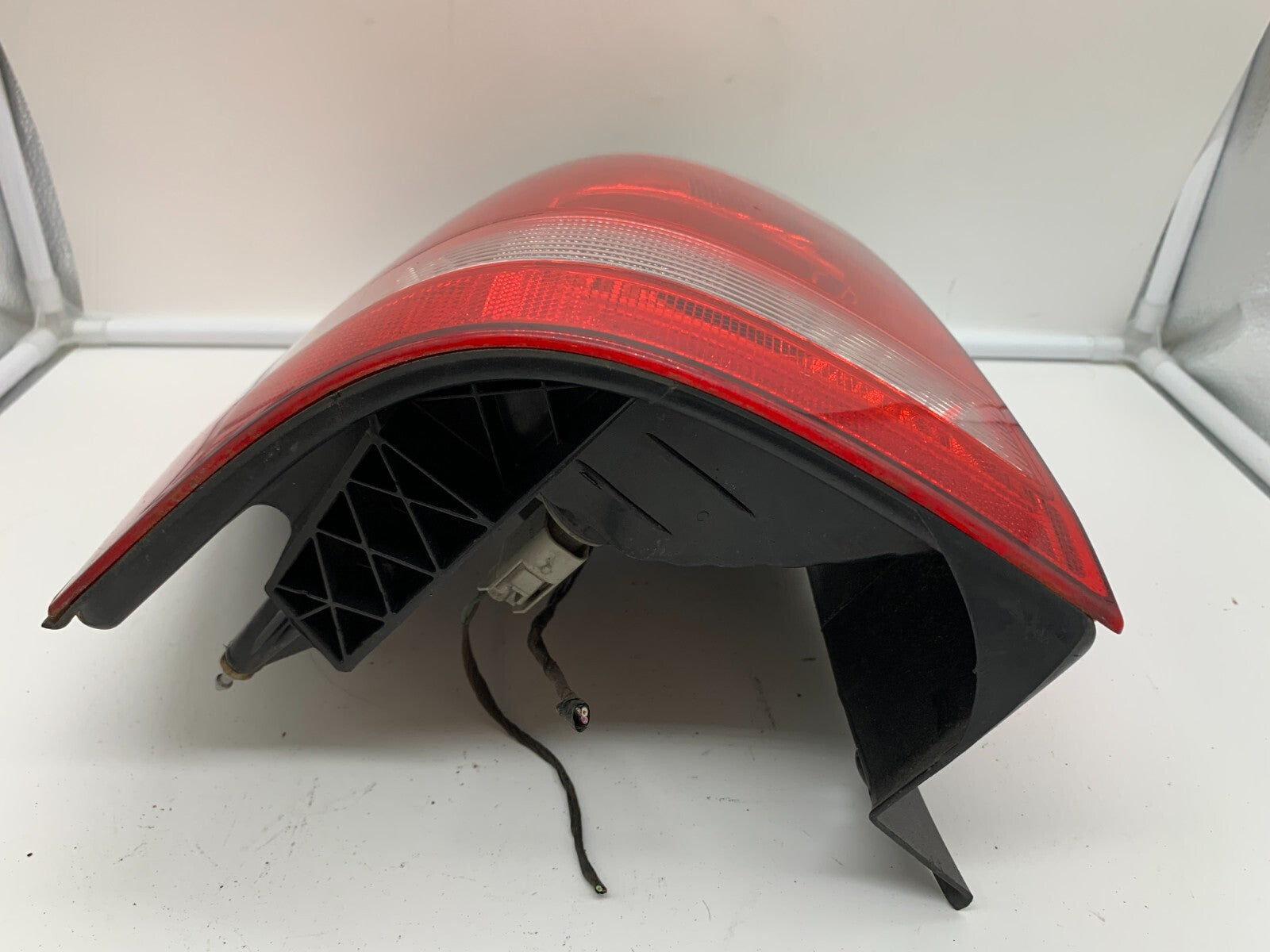 2008-2012 Ford Escape Driver Side Tail light Taillight OEM D03B68002