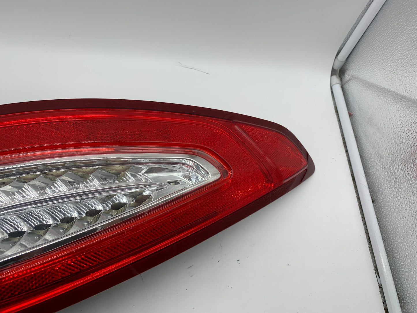 2013-2016 Ford Fusion Driver Side Tail Light Taillight OEM C02B33001