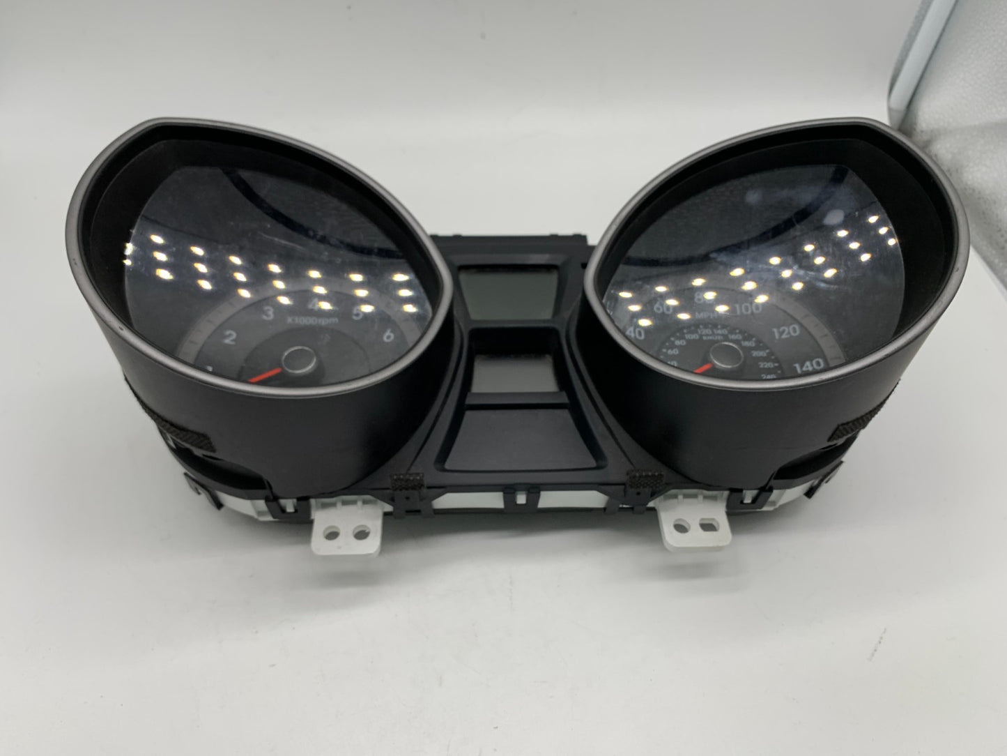2016-2017 Hyundai Elantra Htbk GT Instrument Cluster 1,400 Miles OEM A04B42008