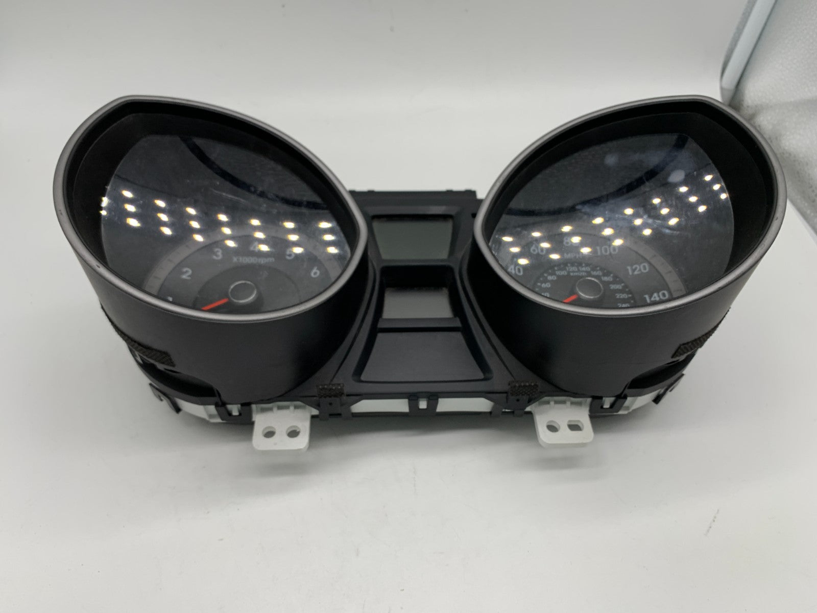 2016-2017 Hyundai Elantra Htbk GT Instrument Cluster 1,400 Miles OEM A04B42008