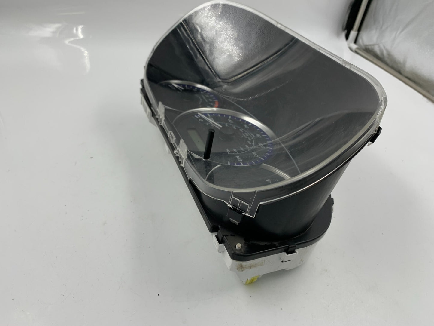 2010 Subaru Forester Speedometer Instrument Cluster 77207 Miles OEM B02B01033