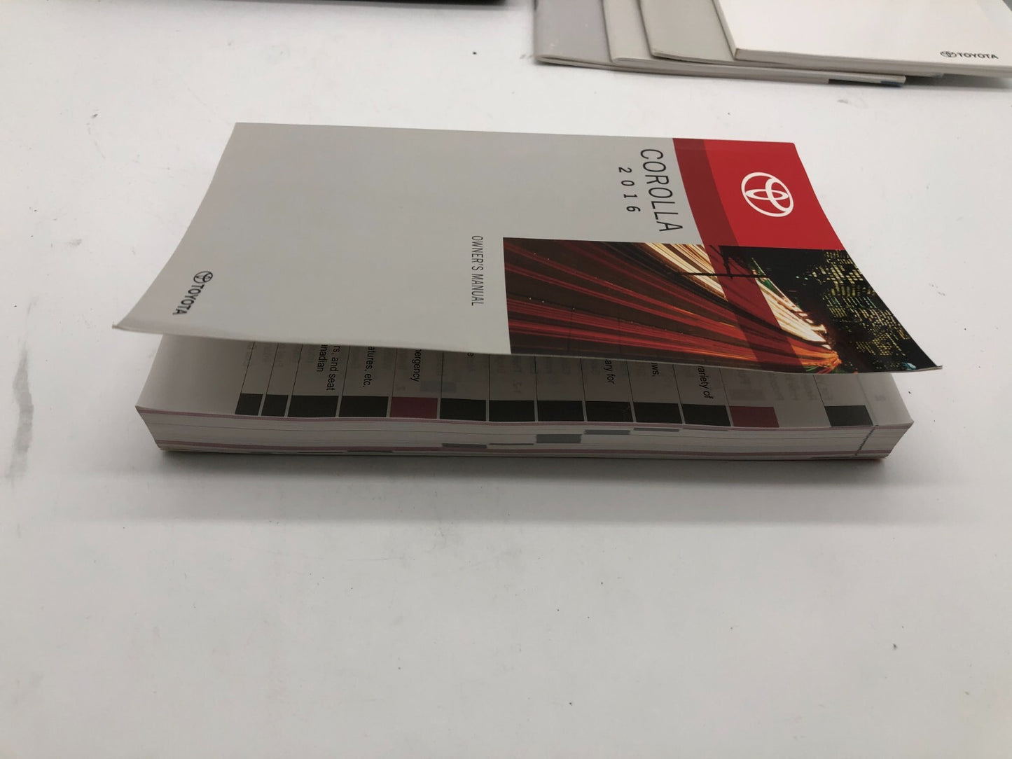 2016 Toyota Corolla Owners Manual Set with Case OEM E02B18002