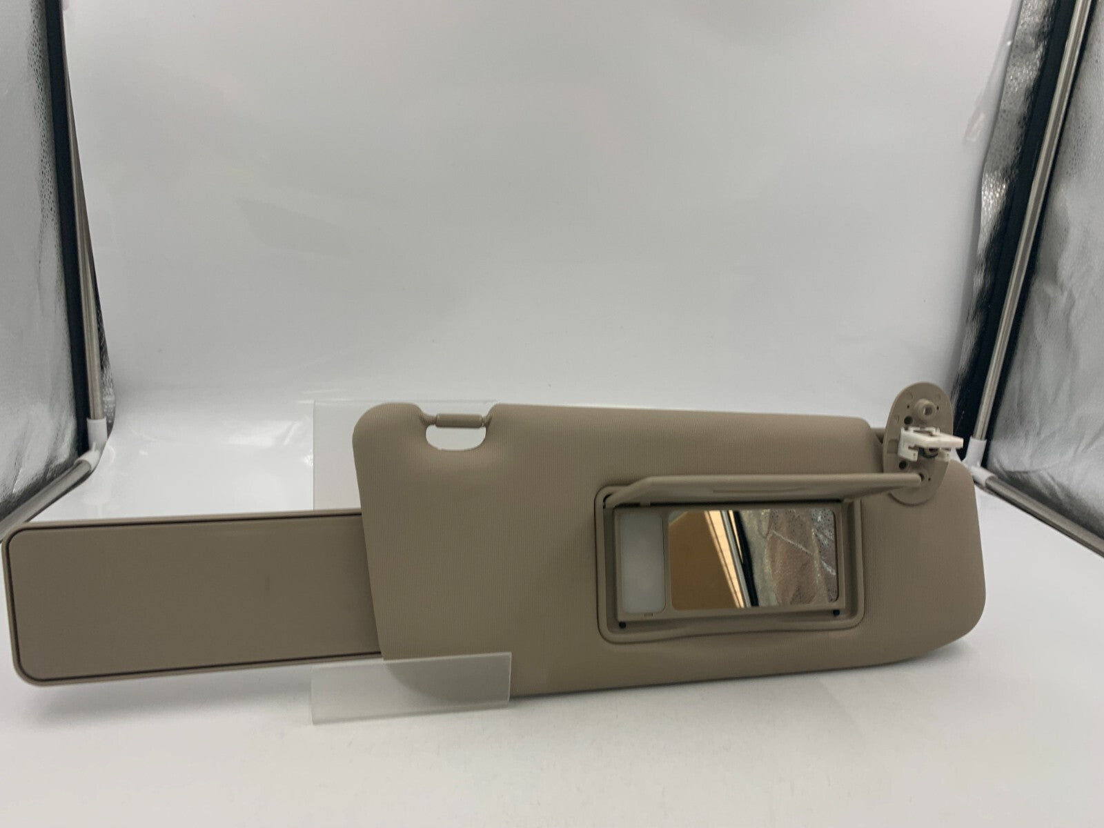 2010-2013 Suzuki Kizashi Passenger Sun Visor Illuminated Tan OEM A03B19063