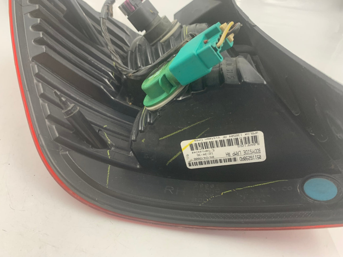2009 Dodge Journey Passenger Side Tail Light Tailight OEM C03B64004