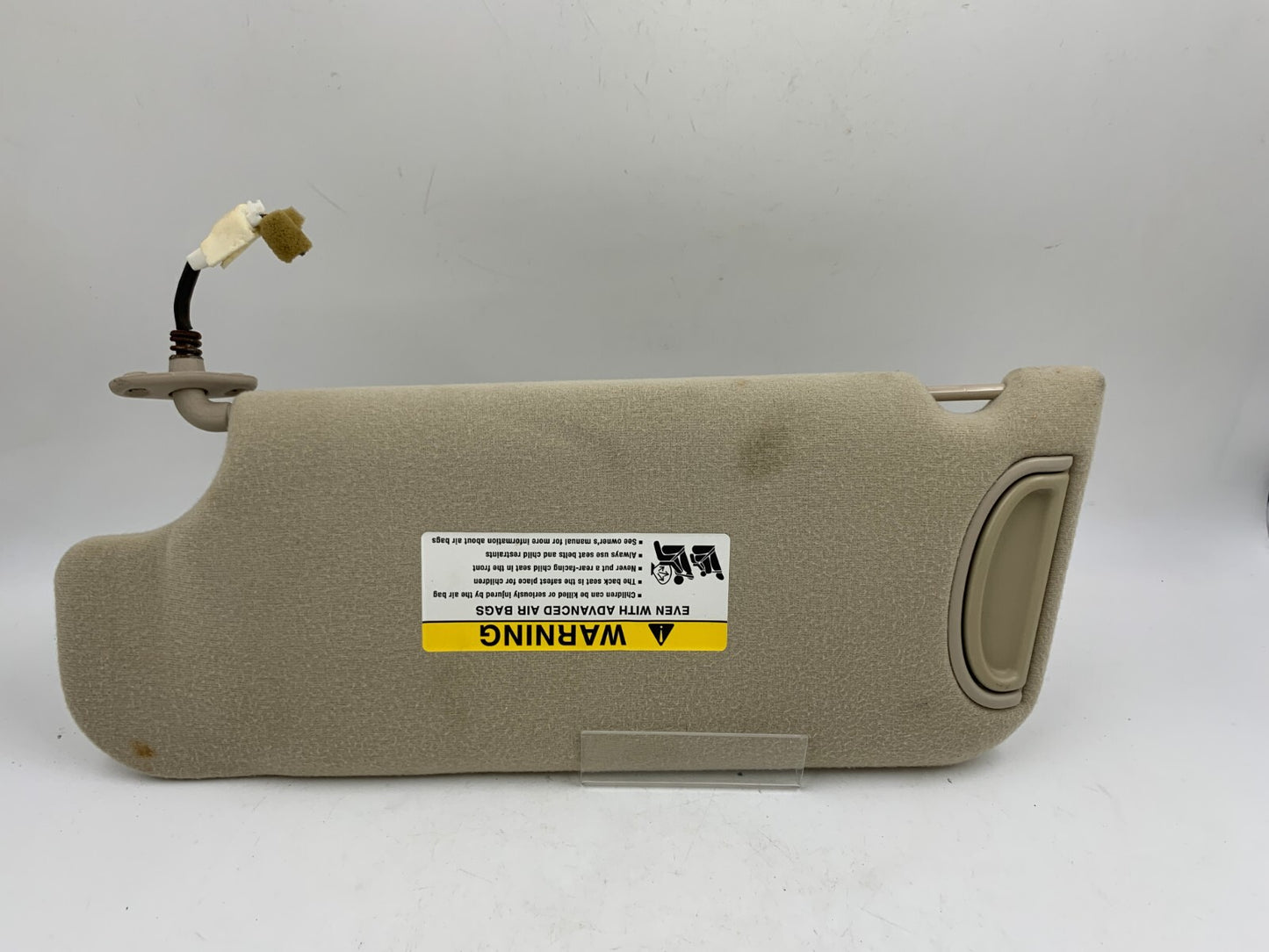 2005-2008 Buick Endeavor Passenger Sun Visor Tan Illuminated OEM C03B33056