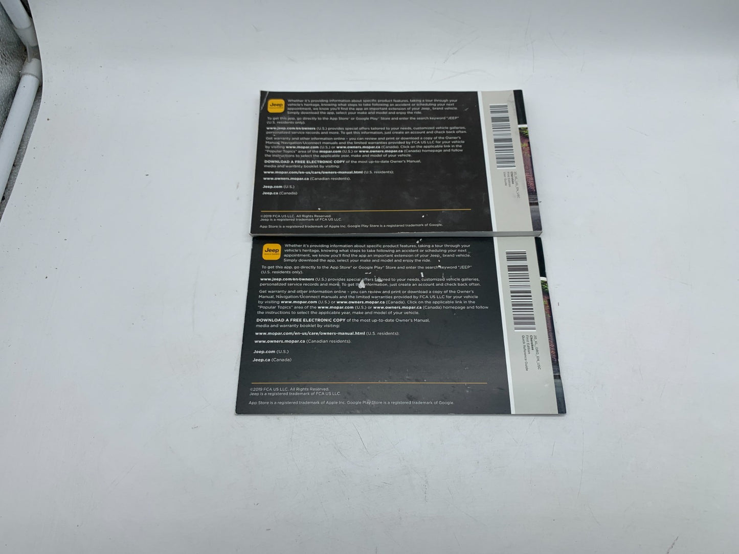2020 Jeep Cherokee Owners Manual Set OEM D03B67012