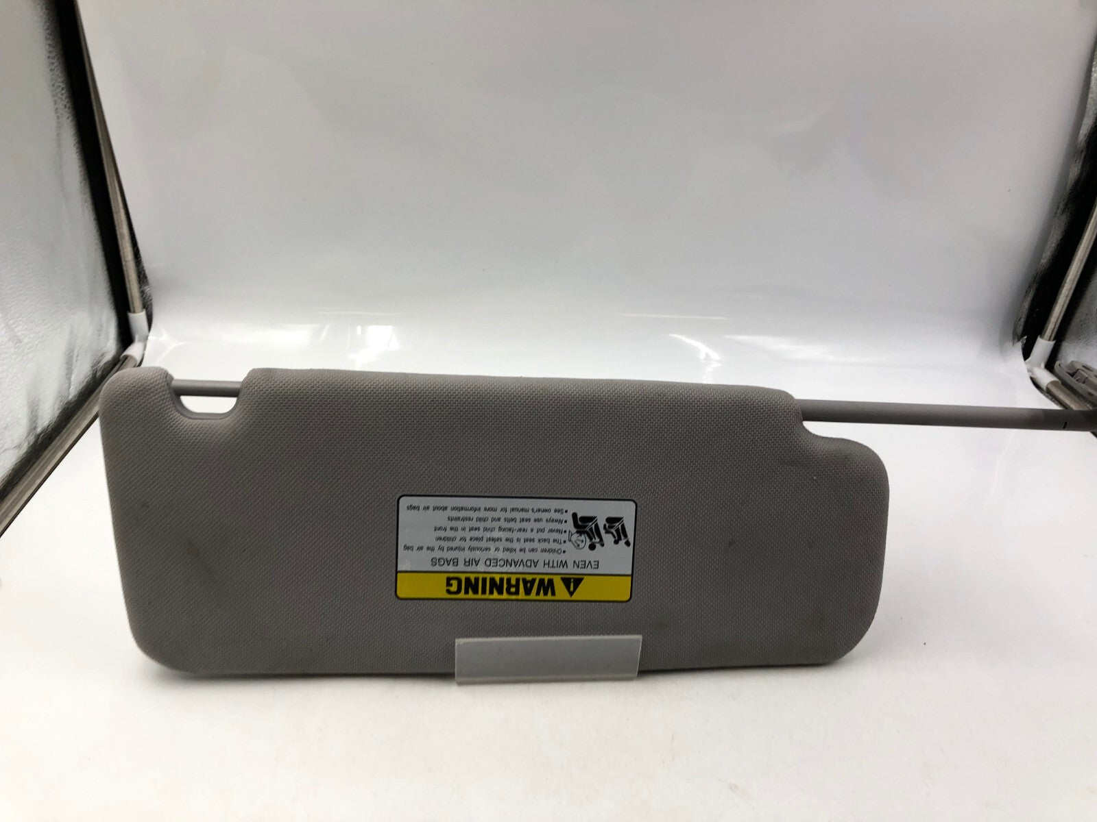 2015-2019 Hyundai Sonata Driver Sun Visor Gray Illuminated OEM A04B19041