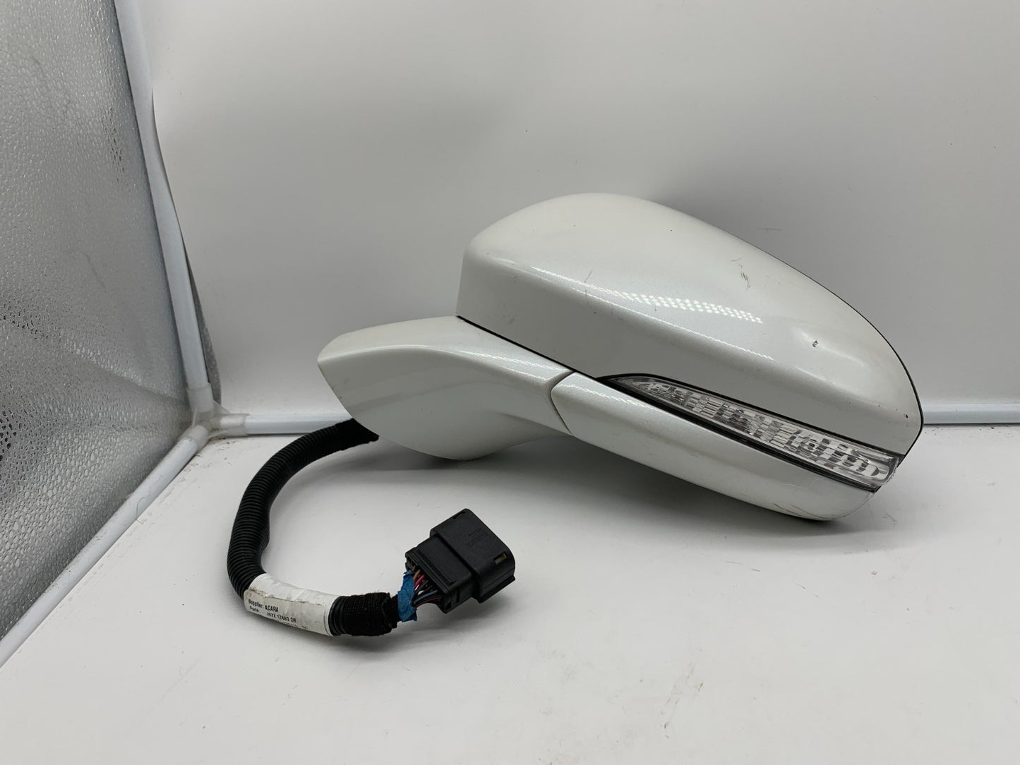 2019-2020 Ford Fusion Driver Side View Power Door Mirror White BSA OEM C04B38003