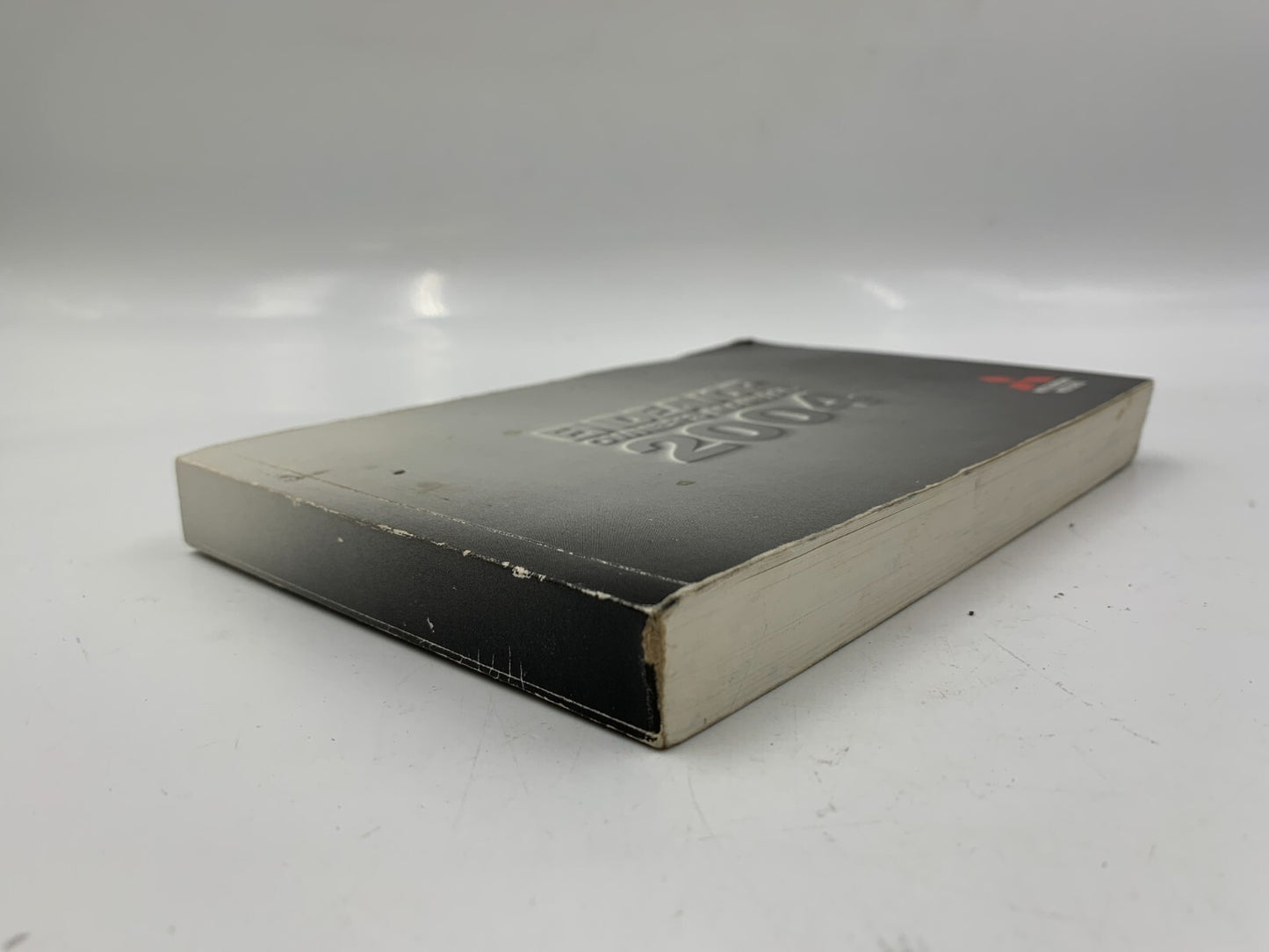 2004 Mitsubishi Endeavor Owners Manual OEM B03B28005