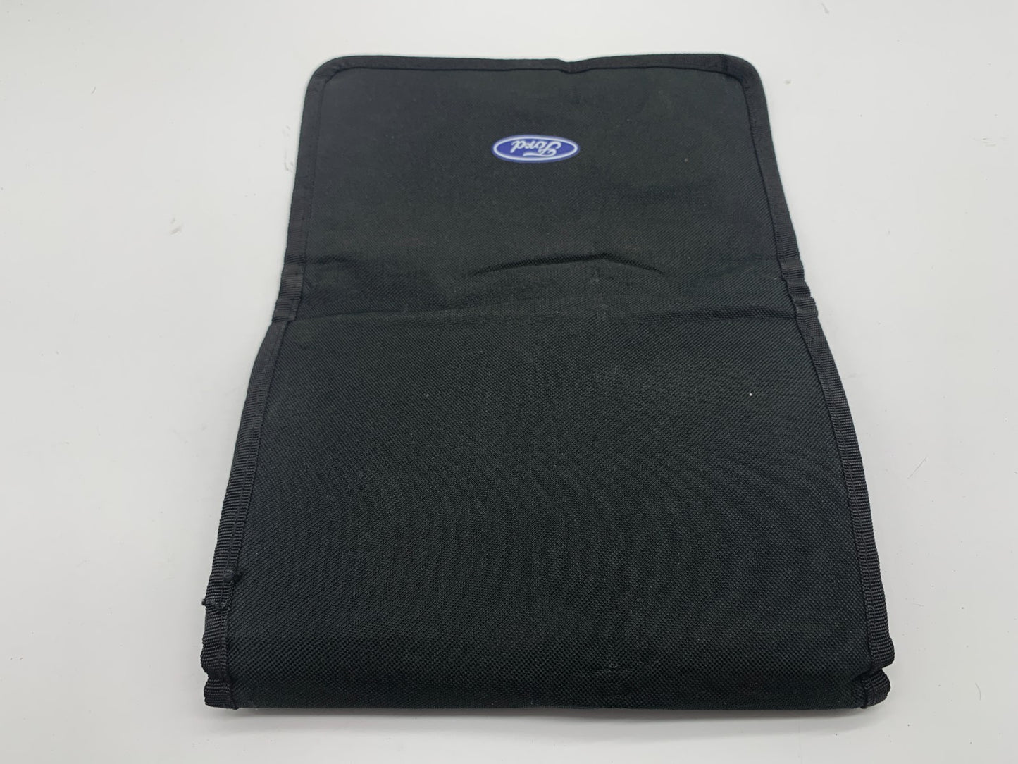 2020 Ford Explorer Owners Manual Set with Case OEM B03B56005