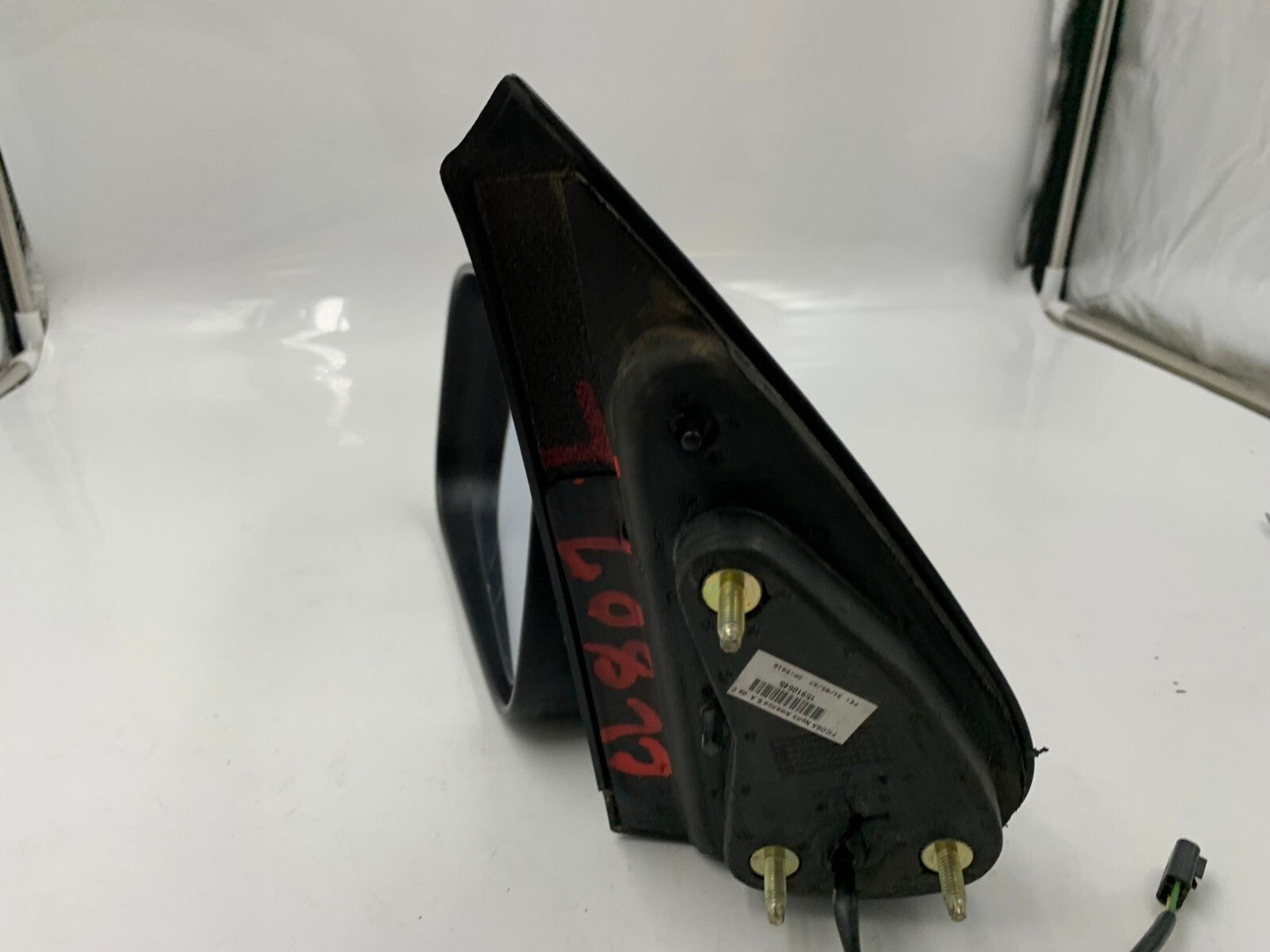 2006-2011 Chevrolet HHR Driver Side View Power Door Mirror Black OEM D03B16081