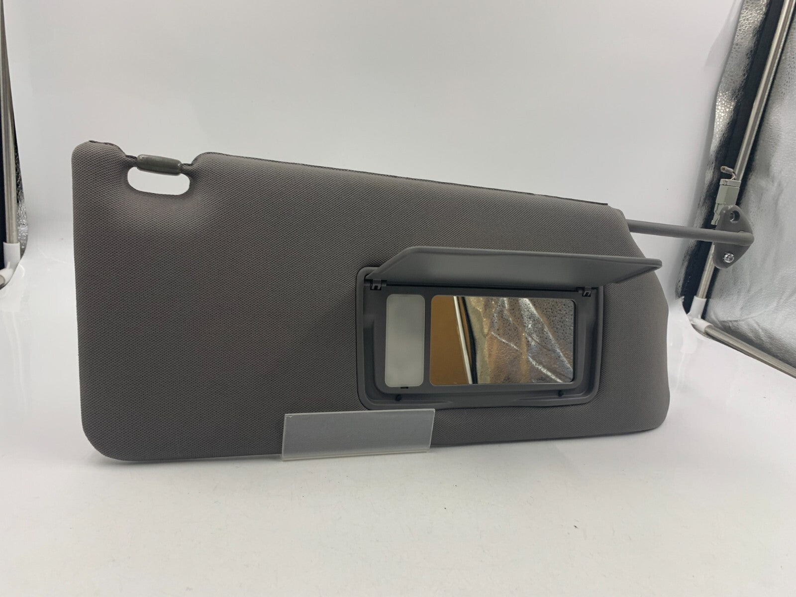 2006-2010 Honda Odyssey Passenger Sun Visor Illuminated OEM B03B42049