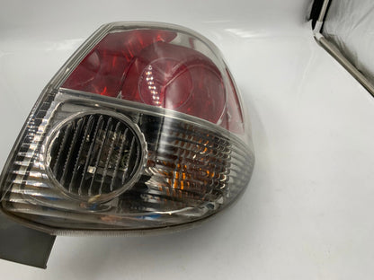 2003-2004 Toyota Matrix Passenger Side Taillight Tail Light OEM E02B67002