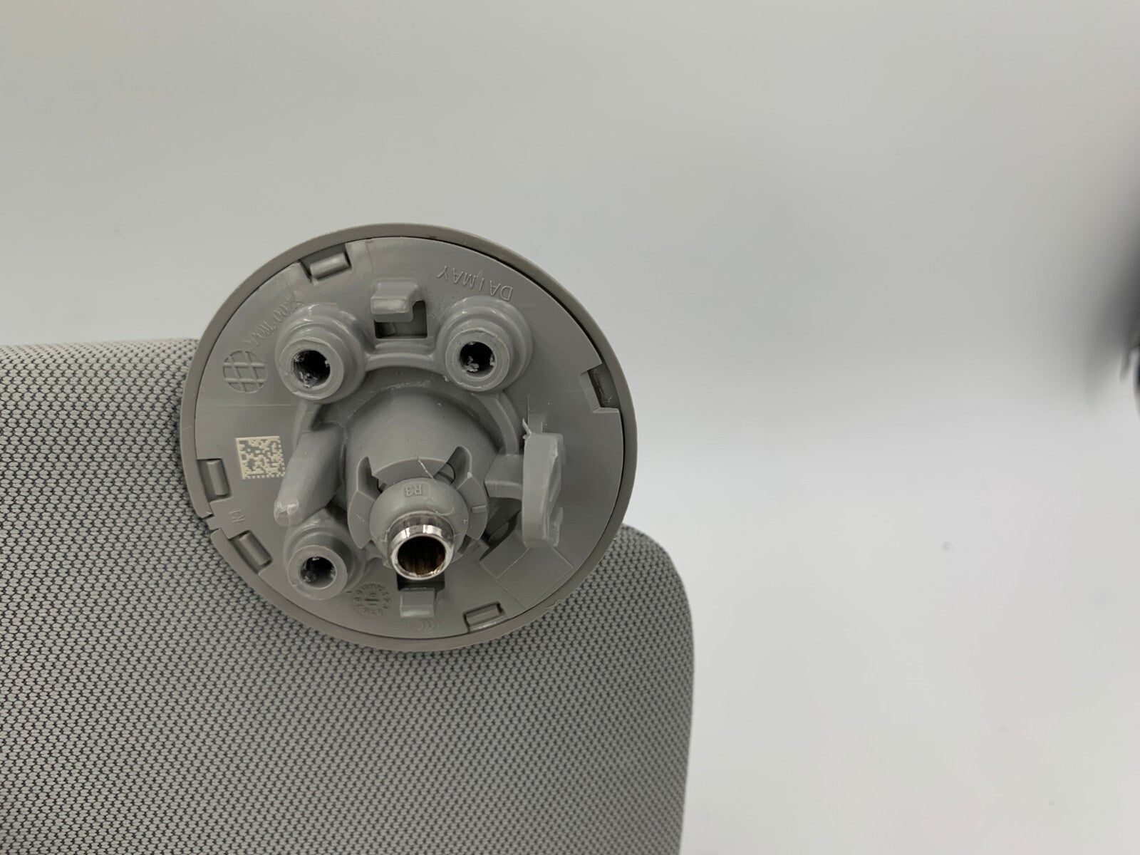 2017-2021 Chevrolet Trax Passenger Sun Visor Gray OEM D01B63001