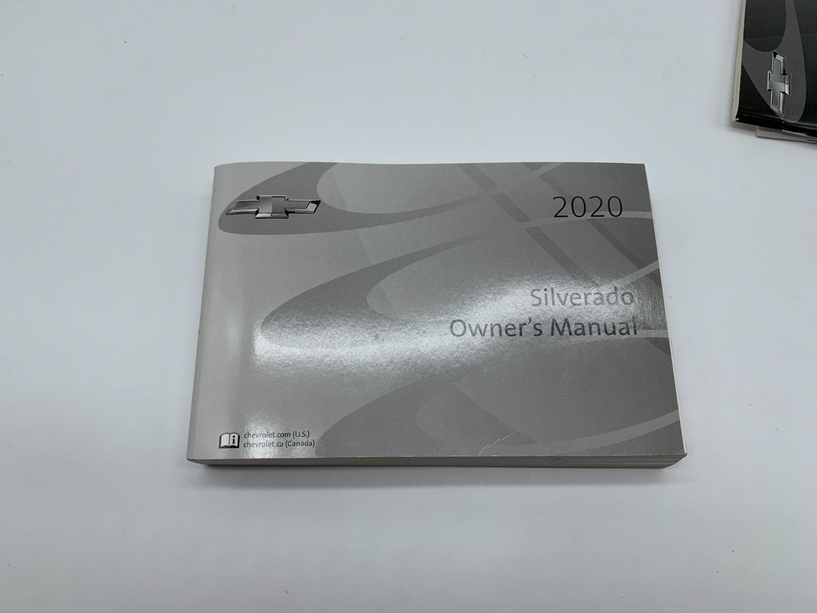 2020 Chevrolet Silverado 1500 Owners Manual Set OEM D02B15034