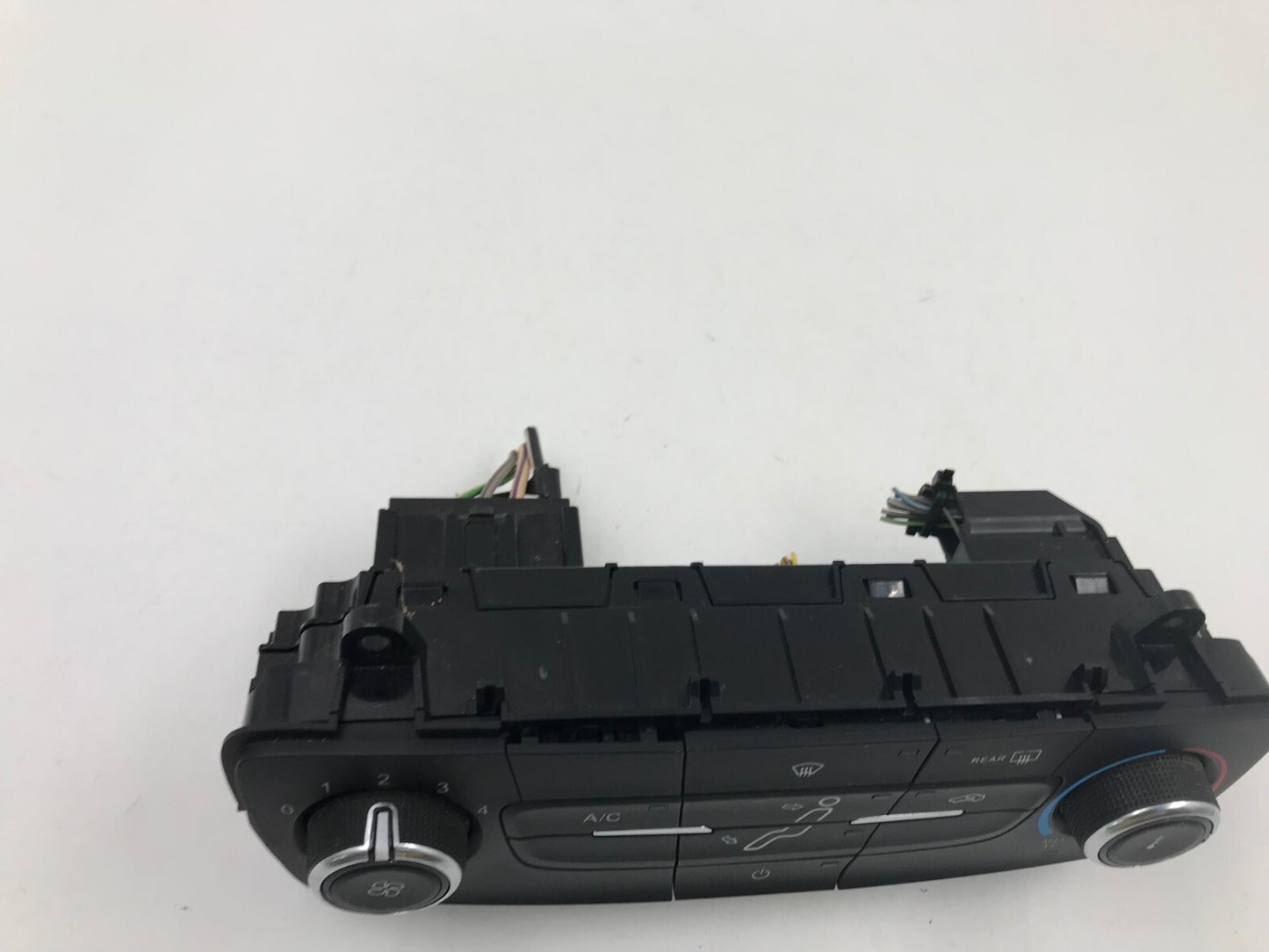 2015-2018 Ford Focus AC Heater Climate Control Unit OEM D03B14011
