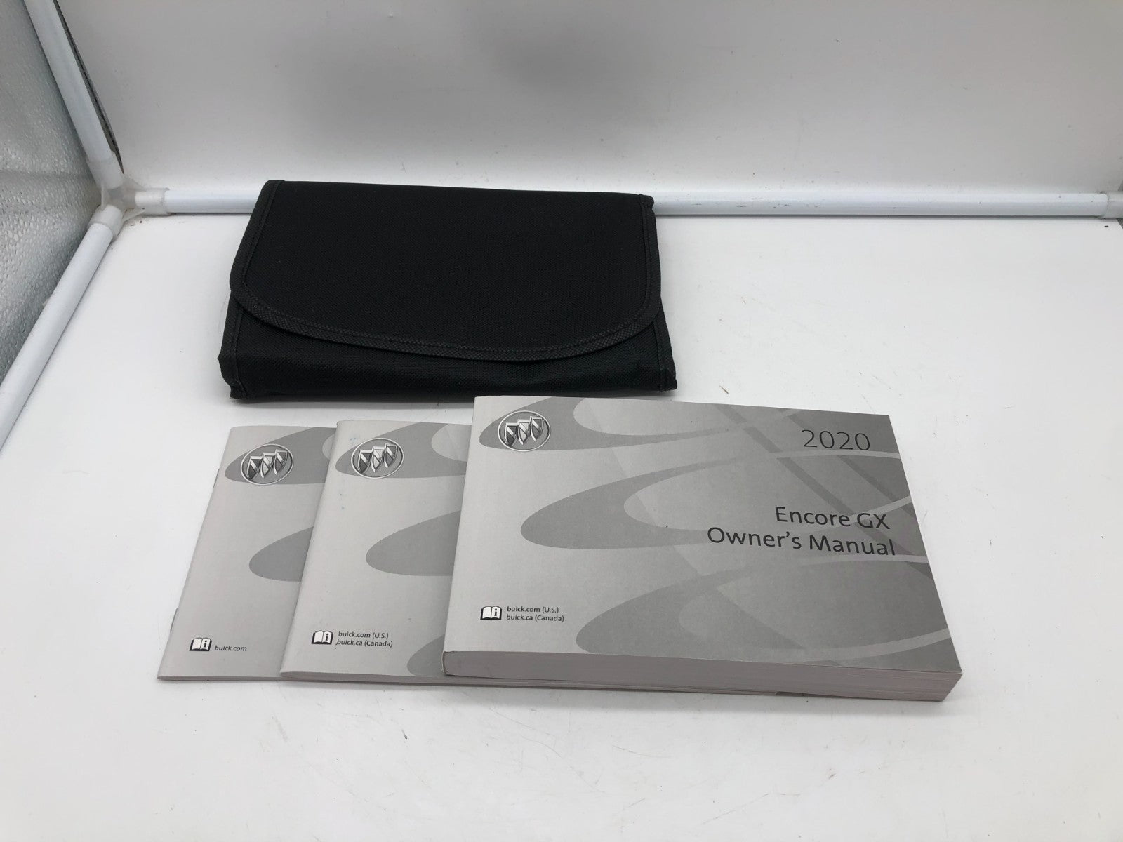 2020 Buick Encore GX Owners Manual Set with Case OEM A03B23040