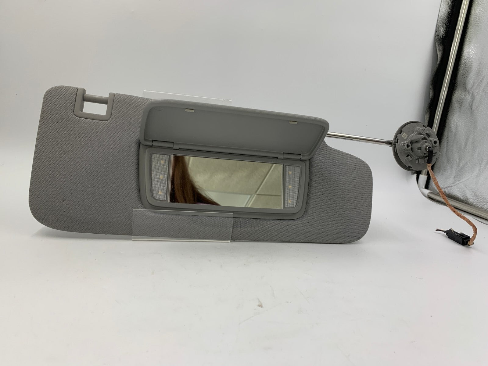2018-2023 GMC Terrain Passenger Sun Visor Illuminated Gray A01B32053