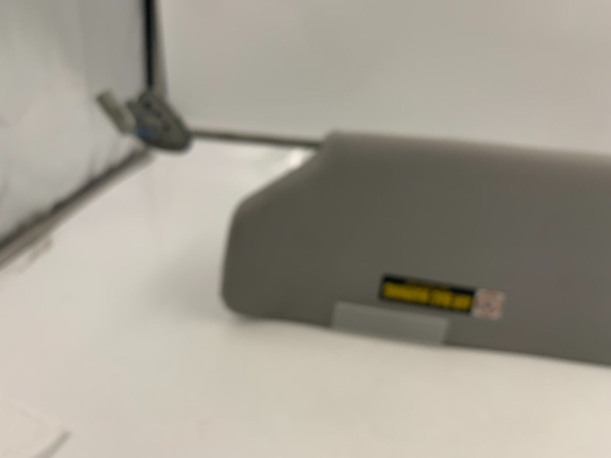 2005 Honda Odyssey Passenger Sun Visor Illuminated Gray OEM D02B63005